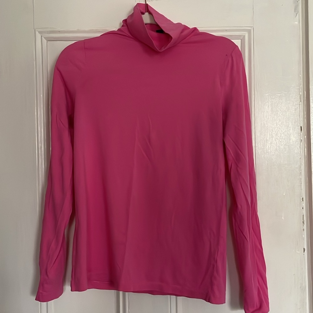 J crew pink cotton turtleneck, size Large